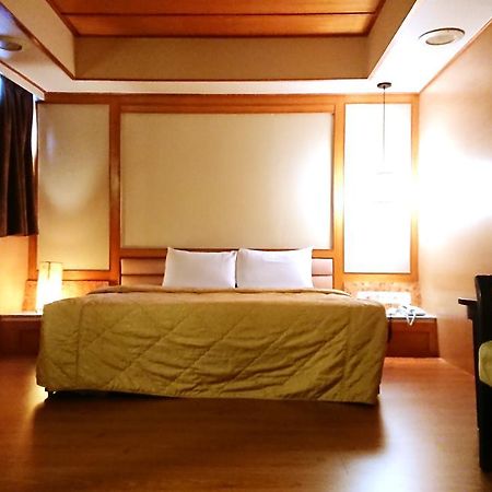 Ying Zhen Hotel Taoyuan Exterior photo